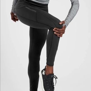 Athleta Rainier tight in plush supersonic